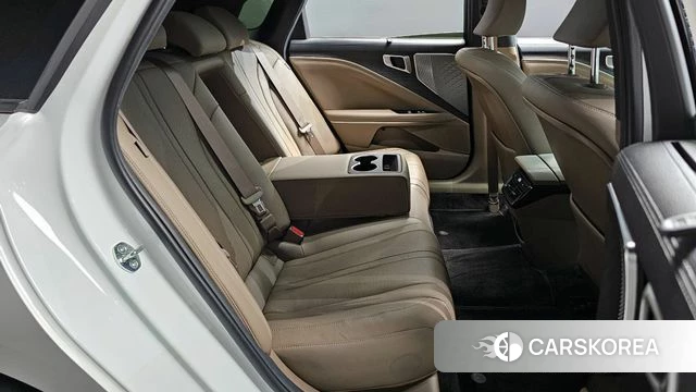 Kia K8 2023 Белый из Кореи, фото 3