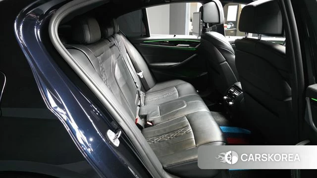 BMW 5 Series (G30) 2019 Черный из Кореи, фото 3