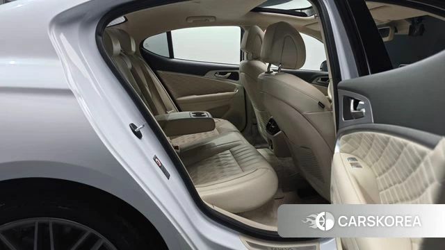 Genesis G70 2018 Черный из Кореи, фото 3