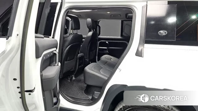 Land Rover Defender (L663) 2023 Белый из Кореи, фото 3