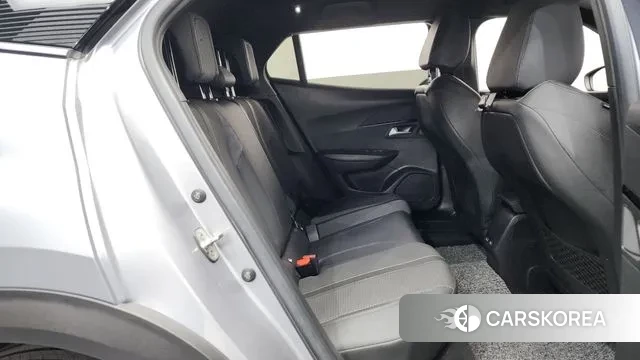 Peugeot e-2008 second generation 2021 Серый из Кореи, фото 3