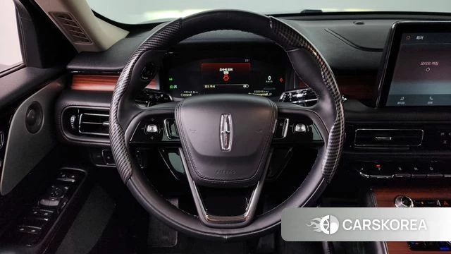 Lincoln Aviator 2nd generation 2023 Черный из Кореи, фото 3