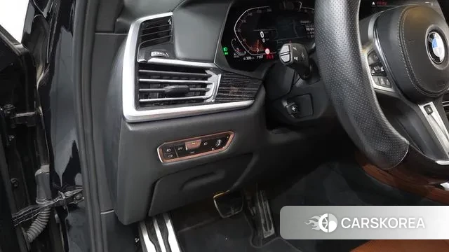 BMW X7 (G07) 2022 Черный из Кореи, фото 3