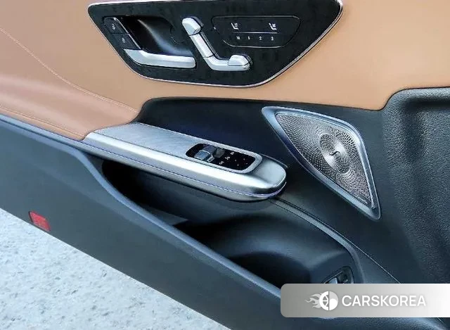 Mercedes-Benz CLE-Class C236 2025 Белый из Кореи, фото 3