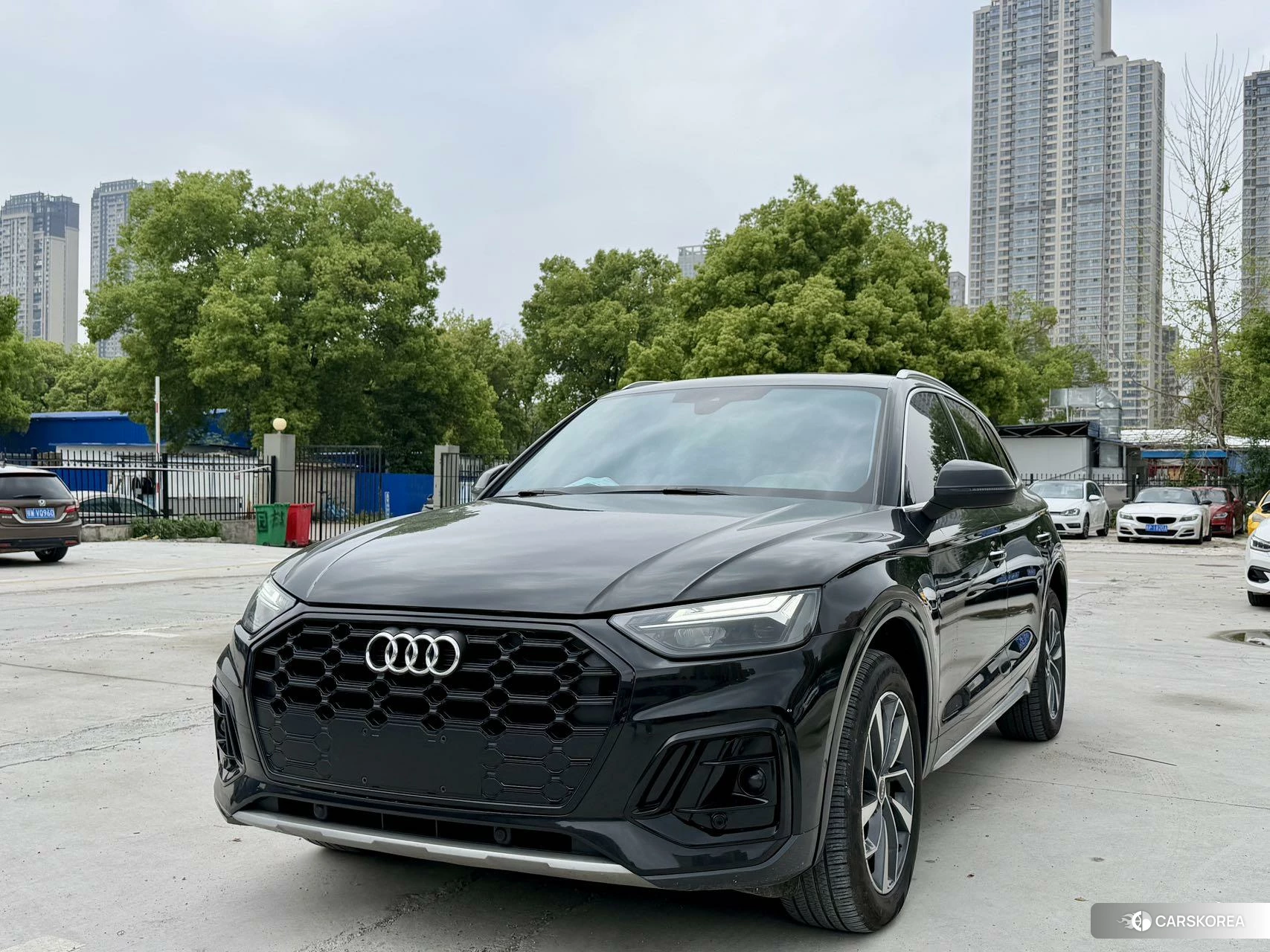 Audi Q5L 2025 Черный из Китая, фото 3