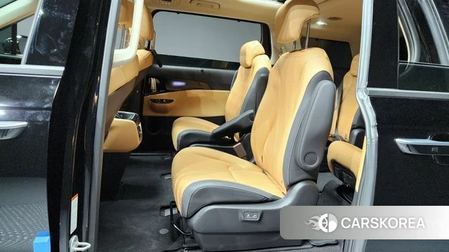 Kia Carnival 4th generation 2023 Черный из Кореи, фото 3