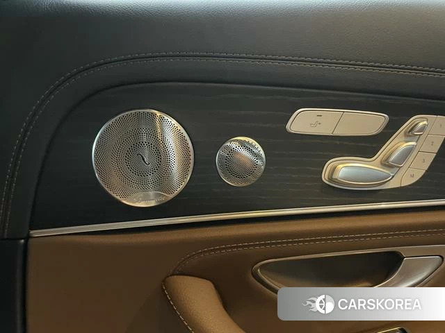 Mercedes-Benz E-class 2021 Черный из Китая, фото 3
