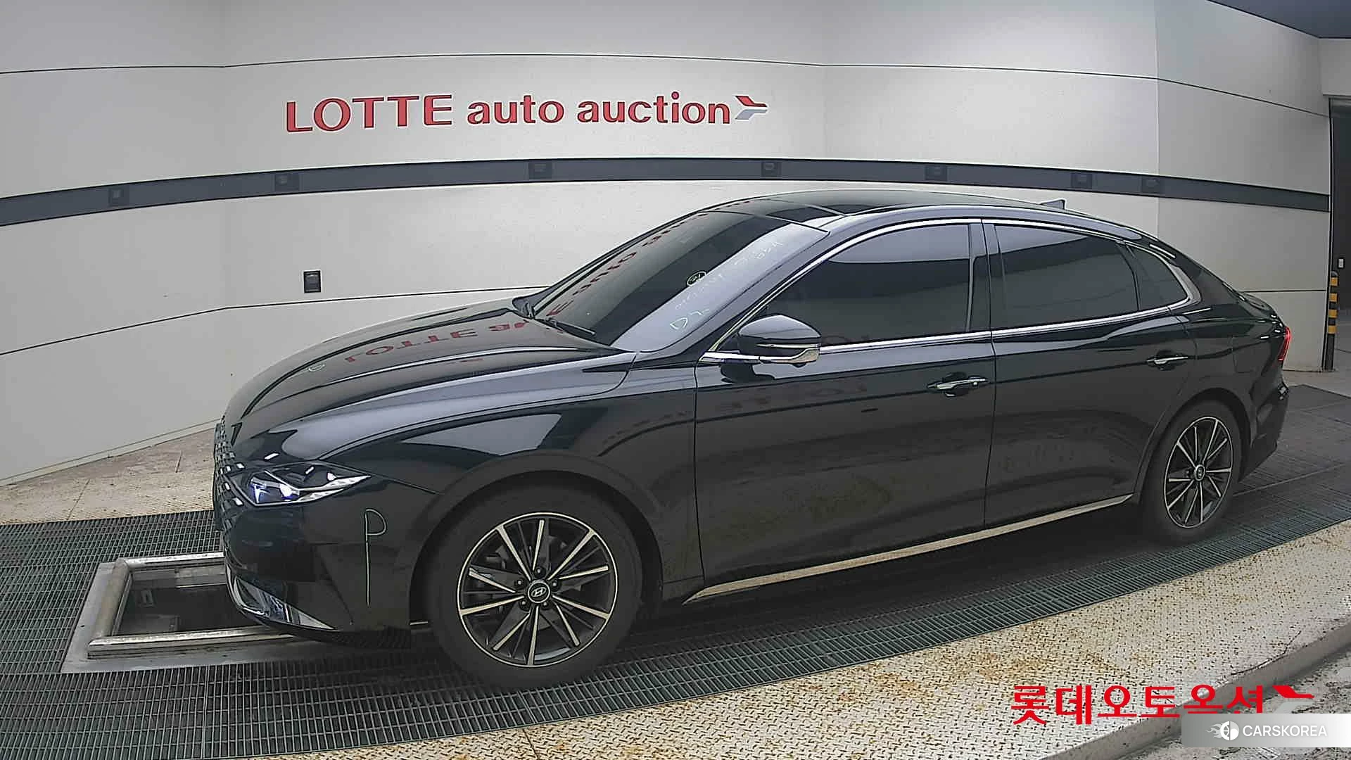 Hyundai Grandeur 2023 Abyss Black Pearl из Кореи, фото 3