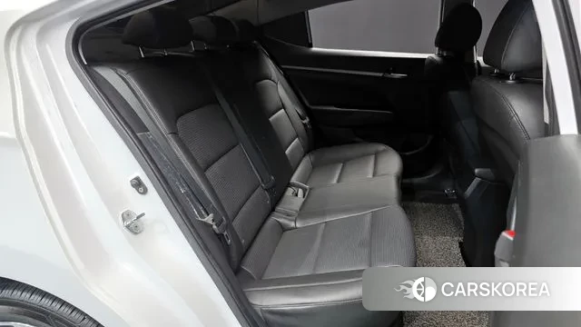 Hyundai Avante AD 2018 Белый из Кореи, фото 3