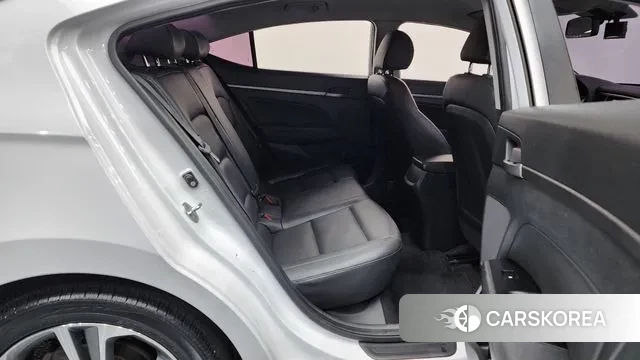 Hyundai Avante AD 2018 Белый из Кореи, фото 3