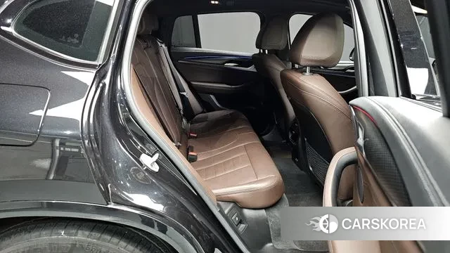 BMW X4 (G02) 2023 Черный из Кореи, фото 3