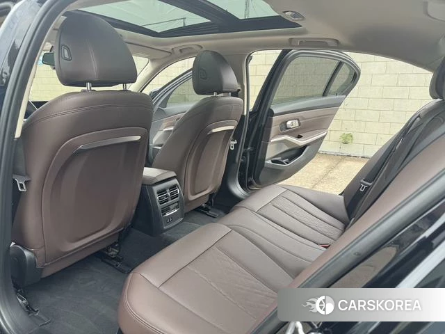 BMW i3 2023 Черный из Китая, фото 3