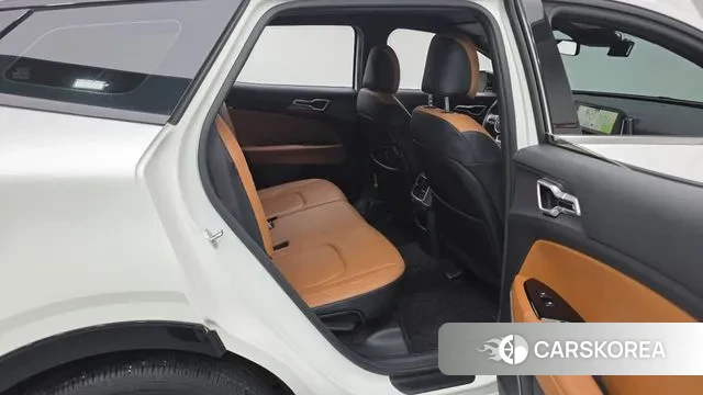 Kia Sportage 5th Generation 2024 Белый из Кореи, фото 3