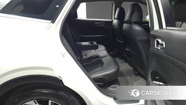 Kia Sportage 5th Generation 2023 Белый из Кореи, фото 3