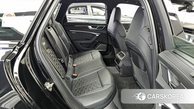 Audi RS6 (C8) 2024 Черный из Кореи, фото 3