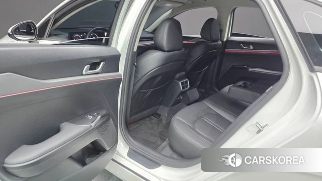 Kia The New K5 3rd generation 2024 Белый из Кореи, фото 3