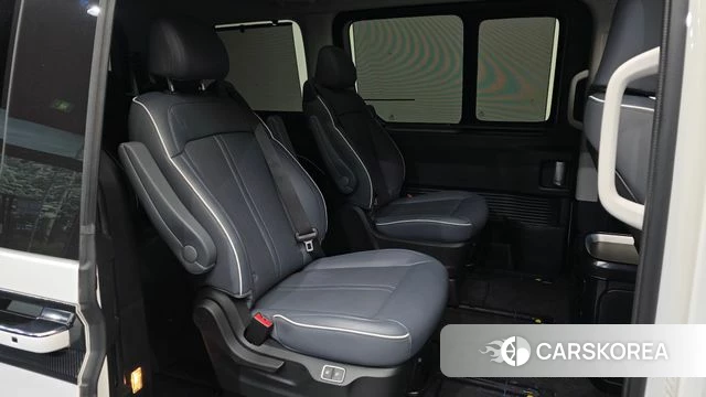 Hyundai Staria 2021 Белый из Кореи, фото 3