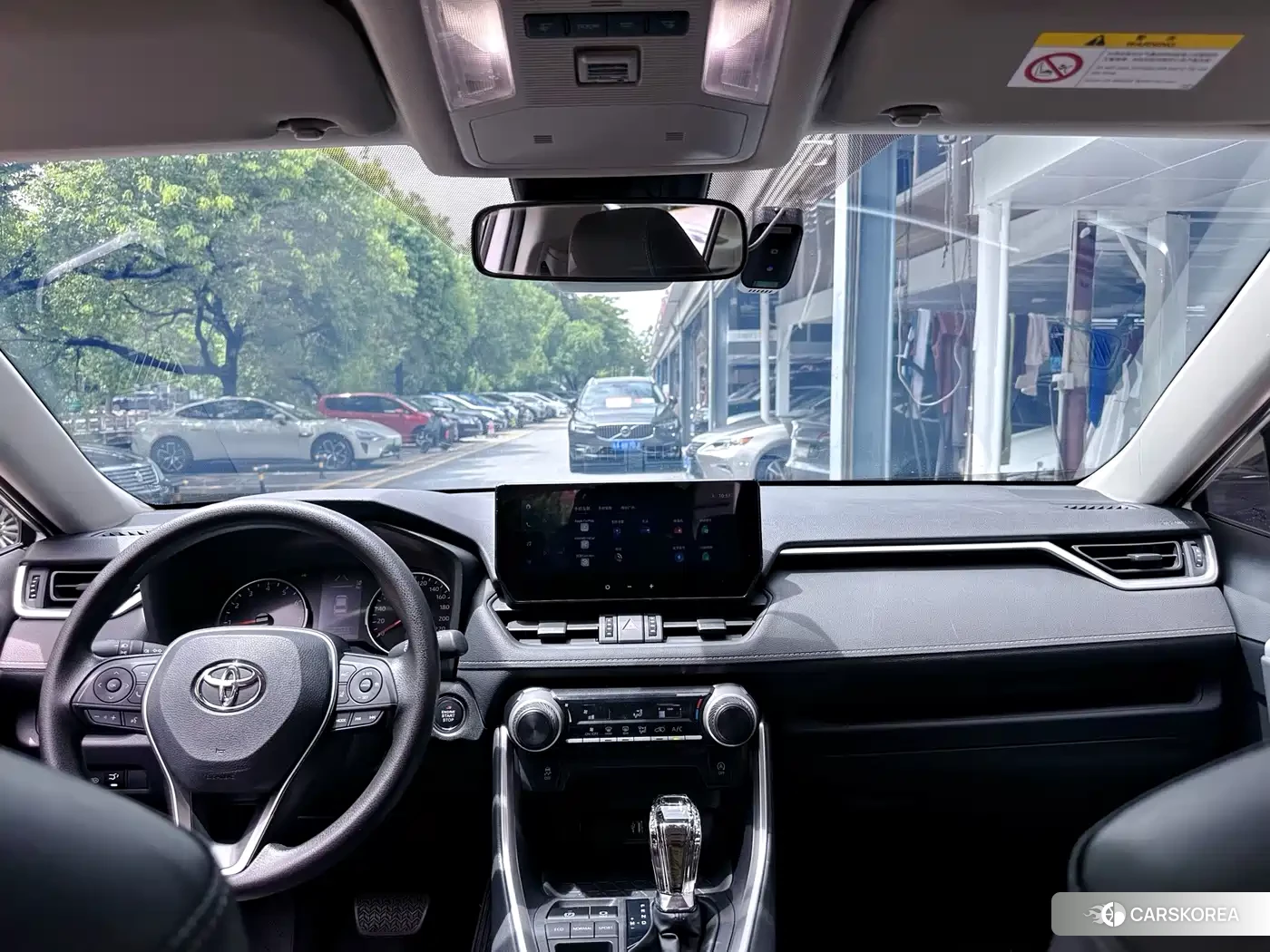 Toyota RAV4 2024 Белый из Китая, фото 3