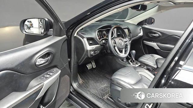 Jeep Cherokee (KL) 2018 Черный из Кореи, фото 3