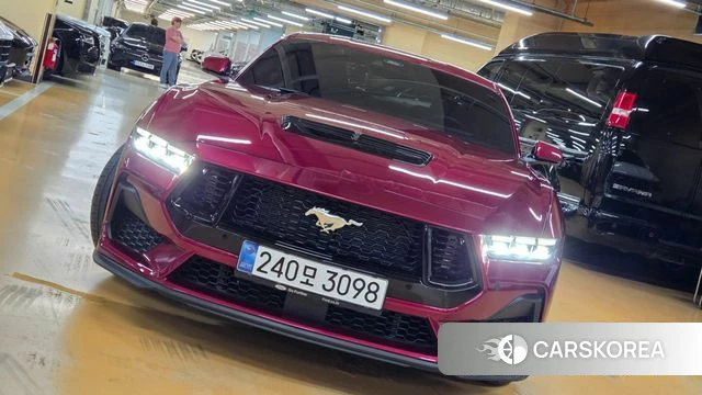 Ford Mustang 7th Generation 2025 Красный из Кореи, фото 3