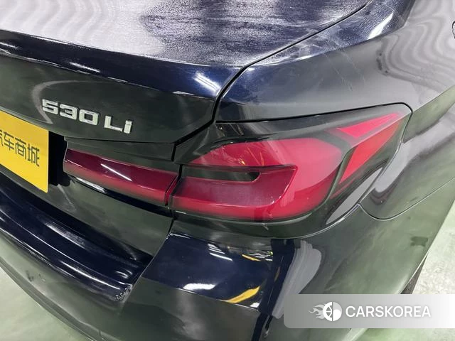 BMW 5 series 2023 Черный из Китая, фото 3