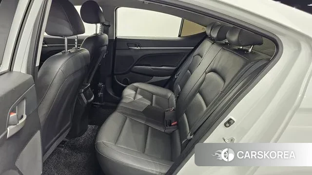 Hyundai Avante AD 2018 Белый из Кореи, фото 3