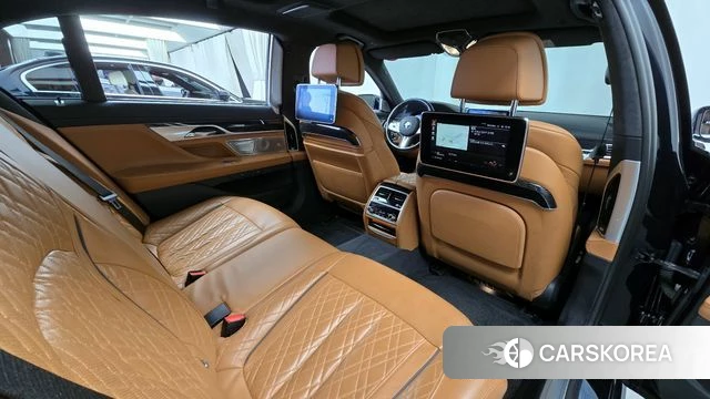 BMW 7 Series (G11) 2022 Черный из Кореи, фото 3