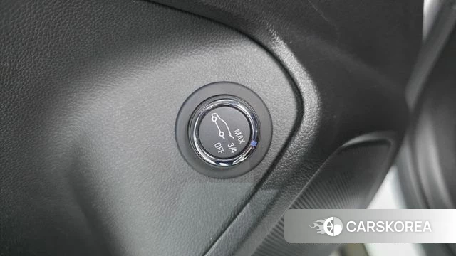 Chevrolet (GM Daewoo) Trailblazer 2022 Белый из Кореи, фото 3