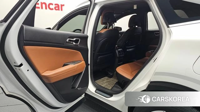 Kia Sportage 5th Generation 2022 Белый из Кореи, фото 3