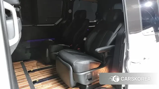 Hyundai Staria 2024 Белый из Кореи, фото 3