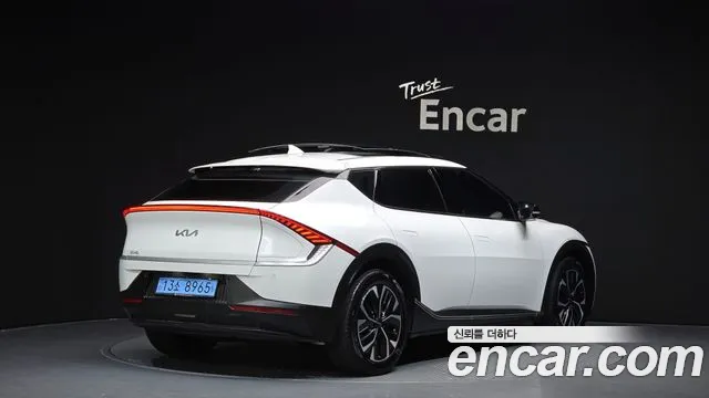 Kia EV6 2022 Белый из Кореи, фото 3