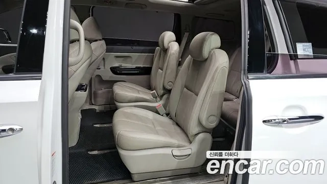 Kia The New Carnival 2018 Белый из Кореи, фото 3