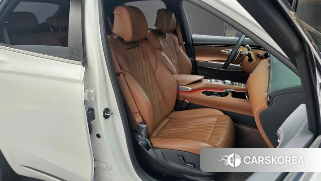 Genesis GV70 2024 Белый из Кореи, фото 3