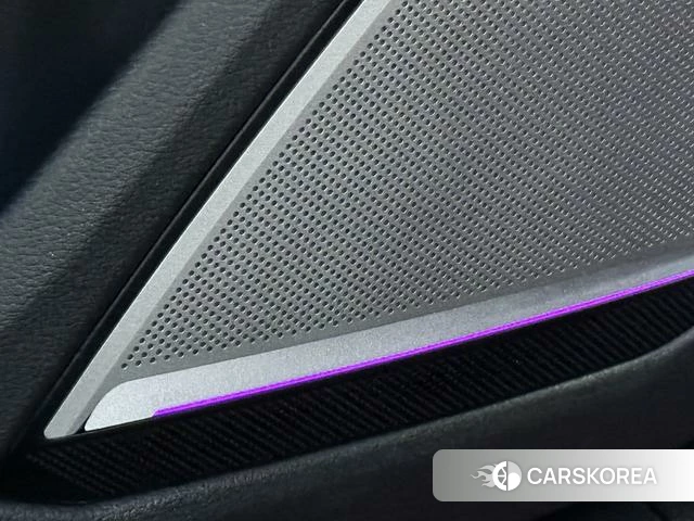 Audi A6L 2022 Темно-серый из Китая, фото 3