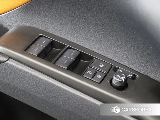 Toyota Camry (XV70) 2022 Серый из Кореи, фото 3