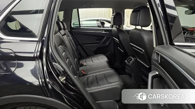 Volkswagen Tiguan second Generation 2019 Черный из Кореи, фото 3