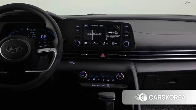 Hyundai The New Avante (CN7) 2023 Белый из Кореи, фото 3