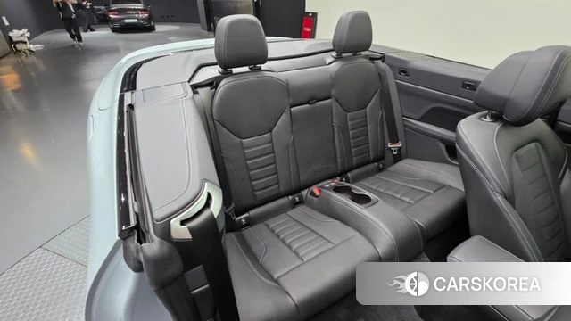 BMW 4 Series (G22) 2023 Цвет галактики из Кореи, фото 3