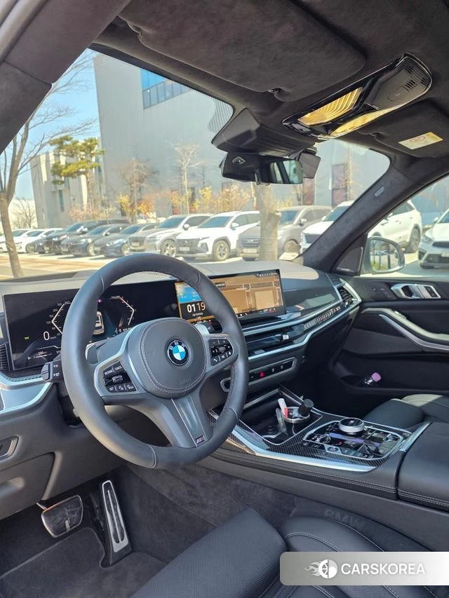 BMW X7 (G07) 2025 Белый из Кореи, фото 3