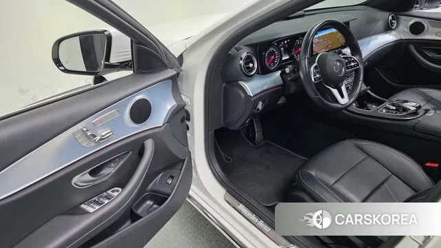 Mercedes-Benz E-Class W213 2020 Белый из Кореи, фото 3