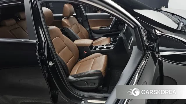 Kia Sportage The Bold 2021 Черный из Кореи, фото 3