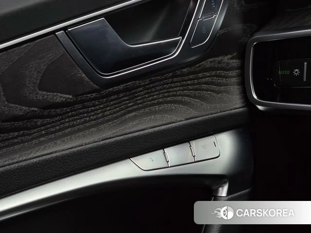 Audi A6L 2023 Черный из Китая, фото 3