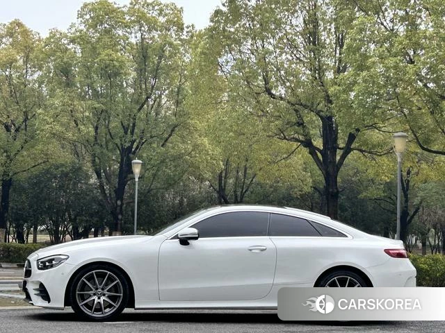 Mercedes-Benz E-class (imported) 2021 Белый из Китая, фото 3