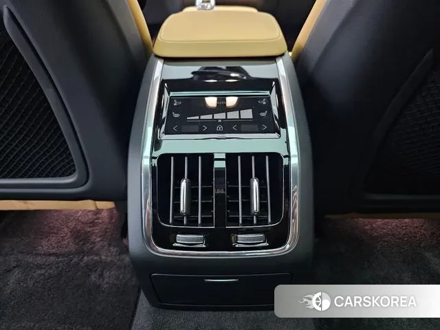 Volvo S90 2024 Серый из Кореи, фото 3