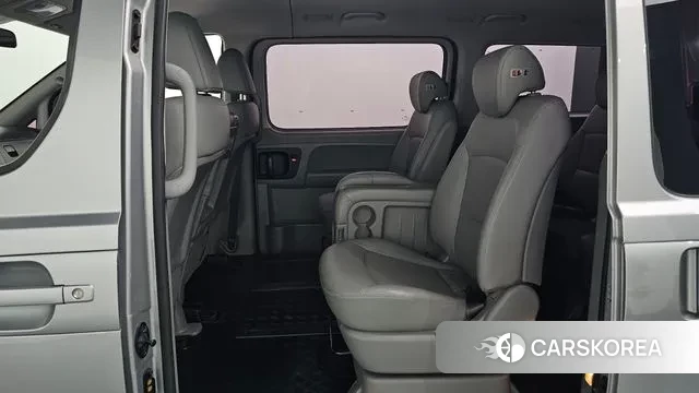 Hyundai The New Grand Starex 2018 Серебристо-серый из Кореи, фото 3