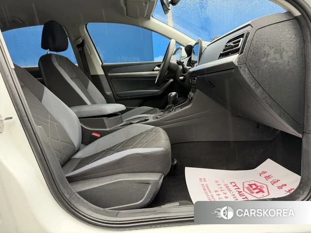 Volkswagen Lavida 2023 Белый из Китая, фото 3