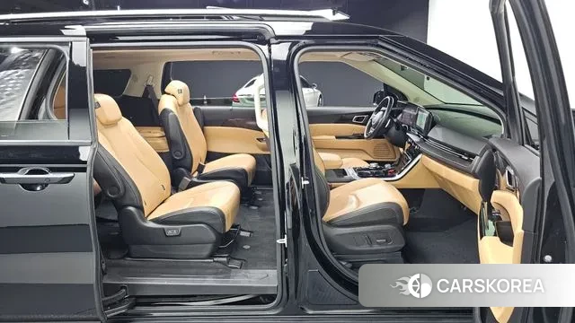 Kia Carnival 4th generation 2022 Черный из Кореи, фото 3