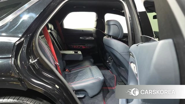 Genesis GV70 2022 Черный из Кореи, фото 3