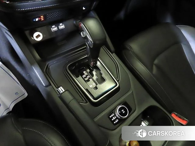 Ssangyong The New Rexton Sports Cannes 2022 Серый из Кореи, фото 3