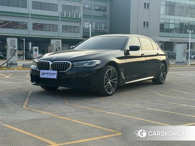 BMW 5 series 2022 Черный из Китая, фото 3